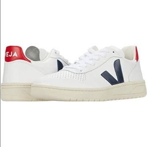 Veja V10 white sneakers Sz 37